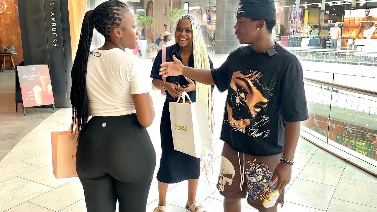 Покоряю каждую симпатичную девушку в торговом центре Mall of Africa!