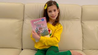 7-Year-Old Sophi Reading Fancy Nancy Poison Ivy Expert And Learning The Fancy New Words.