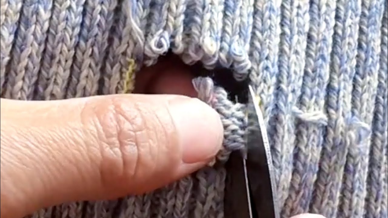 How to Invisibly Repair Holes in a Knitted Sweater at Home Yourself ...