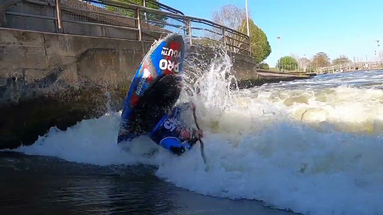 9 weeks until the Freestyle Kayaking World Championships | Training montage | Ottilie Robinson-Shaw