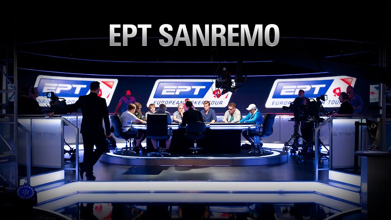 Poker desk live