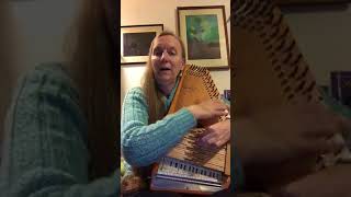 Intro to Autoharp: the Easiest Instrument! chords