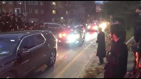Satmar Rebbe of Williamsburg Leaves To Eretz Yisroel Video 2
