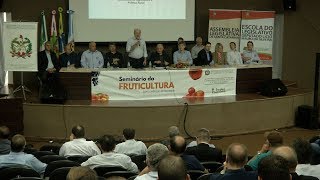 Seminário em Videira debate políticas para o incentivo da fruticultura
