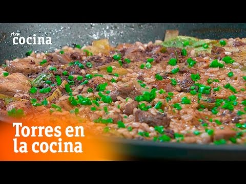 Arroz al vino tinto - Torres en la Cocina | RTVE Cocina