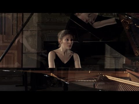 Bach - Prélude de la suite anglaise en la mineur BWV 807 - Eloïse Bella Kohn