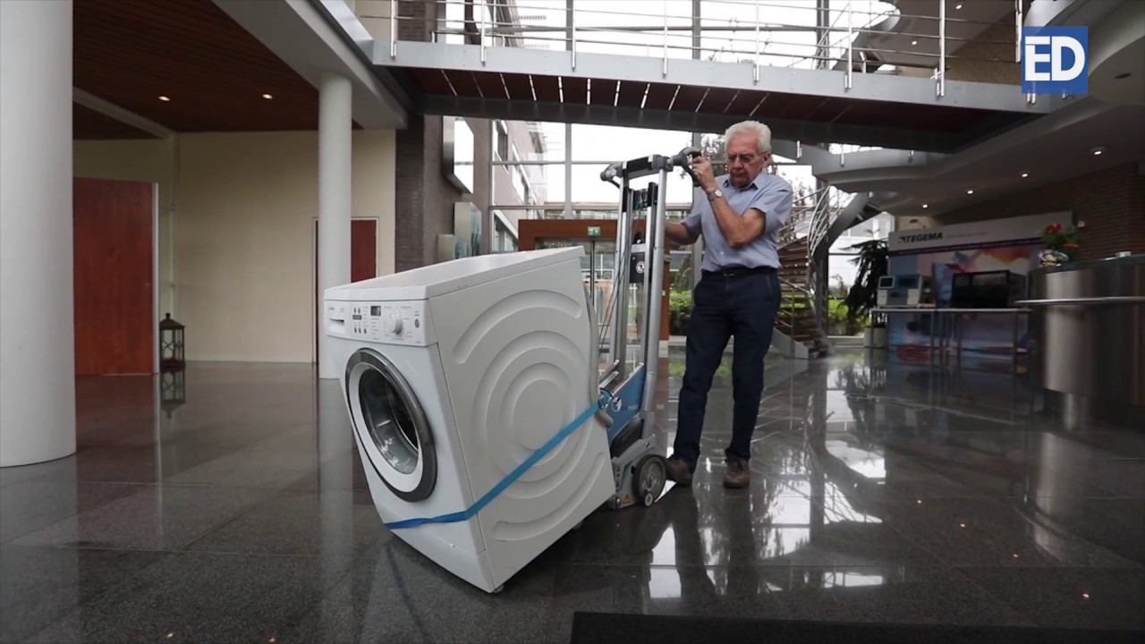 richting Vervorming Specifiek Handig hulpje om wasmachine de trap op te tillen - YouTube