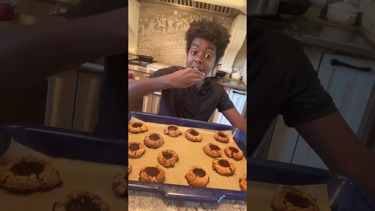 Flourless Peanut Butter Blossoms 