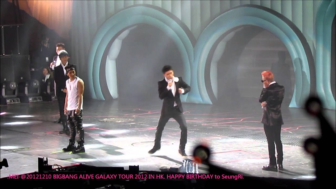 20121210 BIGBANG 2012 (HK) - SeungRi happy birthday