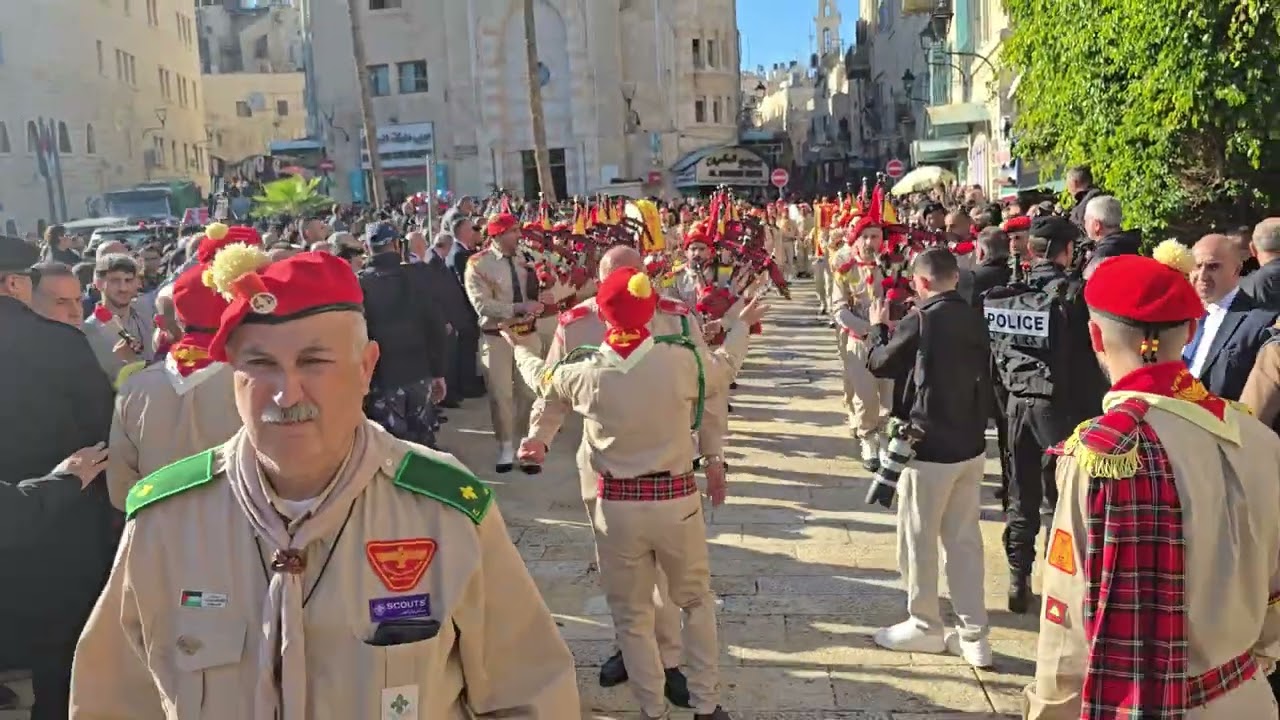 مجموعة كشافة ومرشدات السريان بيت لحم مسيرة الميلاد 2025 تصوير كريستيان لاند سينت جوني 01