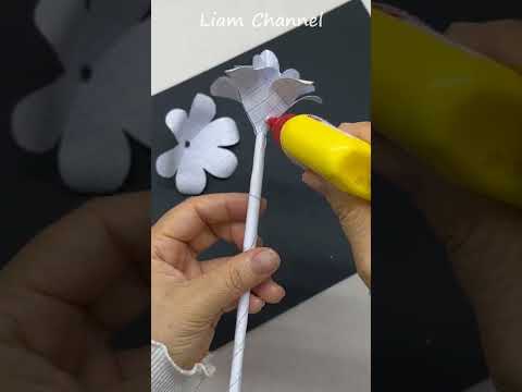 Video Làm hoa hồng bằng giấy học sinh | Paper Rose | Liam... - youtube