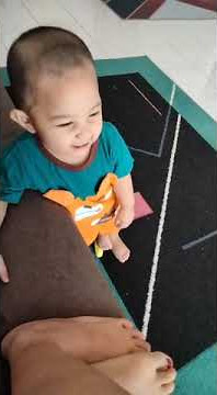 Sembilan Bulan : Sudah boleh Melangkah Kaki - Gigi Masih 6 butir (4atas 2bawah) $o fast $o far