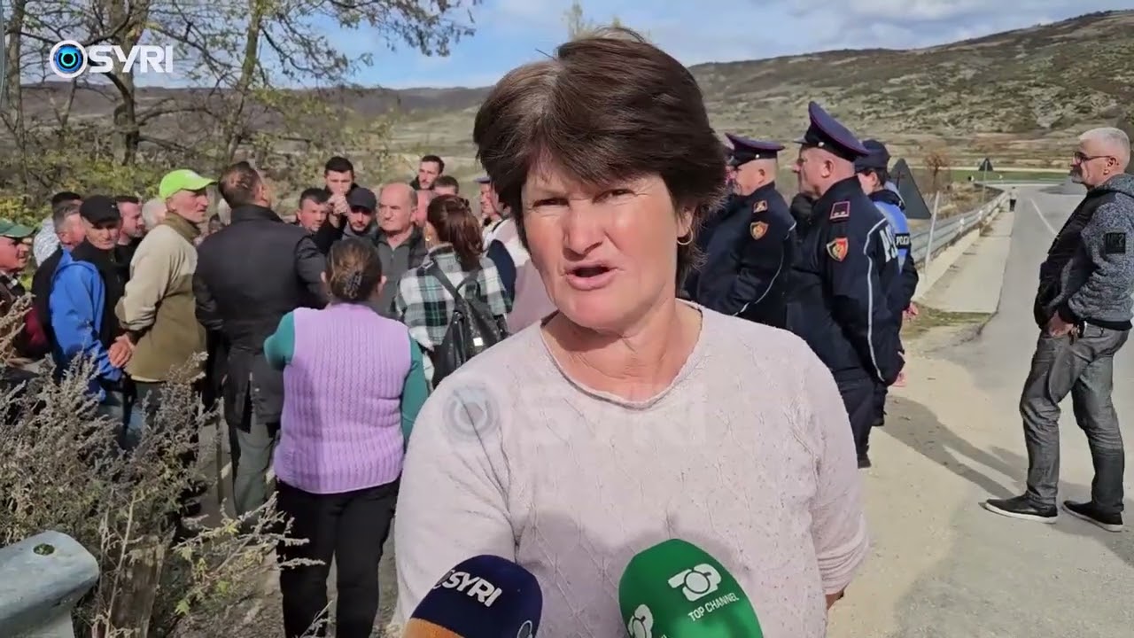 Bllokuan rrugën, banorët protestë në segmentin Qukës–Qafë Plloçë