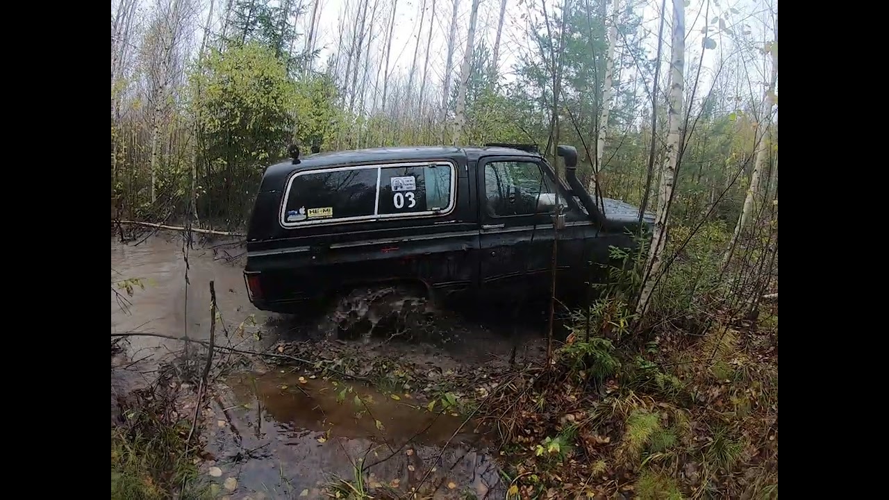 K5 Blazer 6.2 diesel in mud