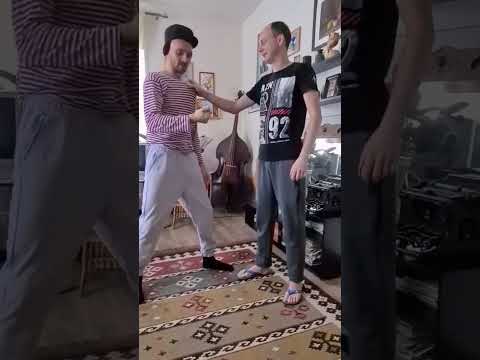 Как защититься от захвата? Прием от хулигана #егорзазож #самооборона #здоровье