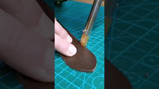 Brown belt making-of with a wonderful leather and brass buckles. All handmade. Leathercraft