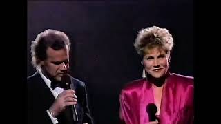 Anne Murray Duet With Dave Loggins - Nobody Loves Me Like You Do Full Version (Remastered) HQ