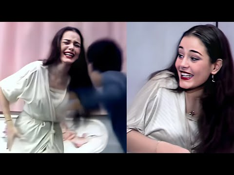 شريهان مش قادرة تكمل المشهد من الضحك لما محمد صبحي ضربها بجد على المسرح صريخ ضحك حرام عليك يا صبحي 