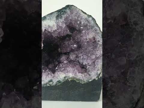 Vídeo: O que é Druzy Amethyst?