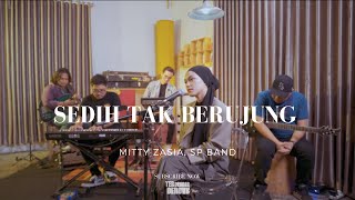 Sedih Tak berujung - Glenn Fredly (Cover by Mitty Zasia, SP Band)