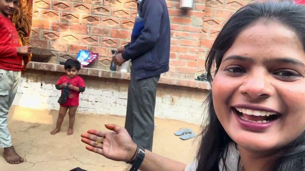 हम अपने घर से पहुंचे मौसी के घर वहां पर बहुत अच्छा लगा मुझे🥰🥰🤣😂😂