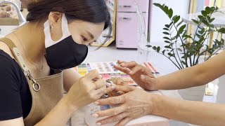 The nail artist in South Korea