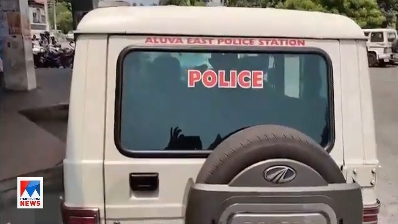 ആലുവ ബസ്റ്റാന്‍ഡില്‍ സംഘര്‍ഷം | Aluva | bust stand