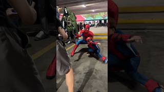 Su amigable vecino Spiderman en ComicCon El Salvador 🕷️🇸🇻 #spiderman #spidermancosplay #comiccon