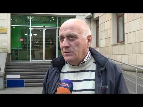 ,,ოქროს ჩარდახის“  მიმდებარე ტერიტორიაზე ყოფილი დირექტორის  ემზარ ჯინჭარაძის  ბარელიეფი განთავსდება