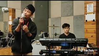 Suara nya valdy nyonk official merdua bad dah(cinta sabun mandi)