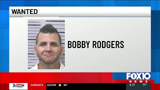 MCSO looking for man accused of leading deputies on chase