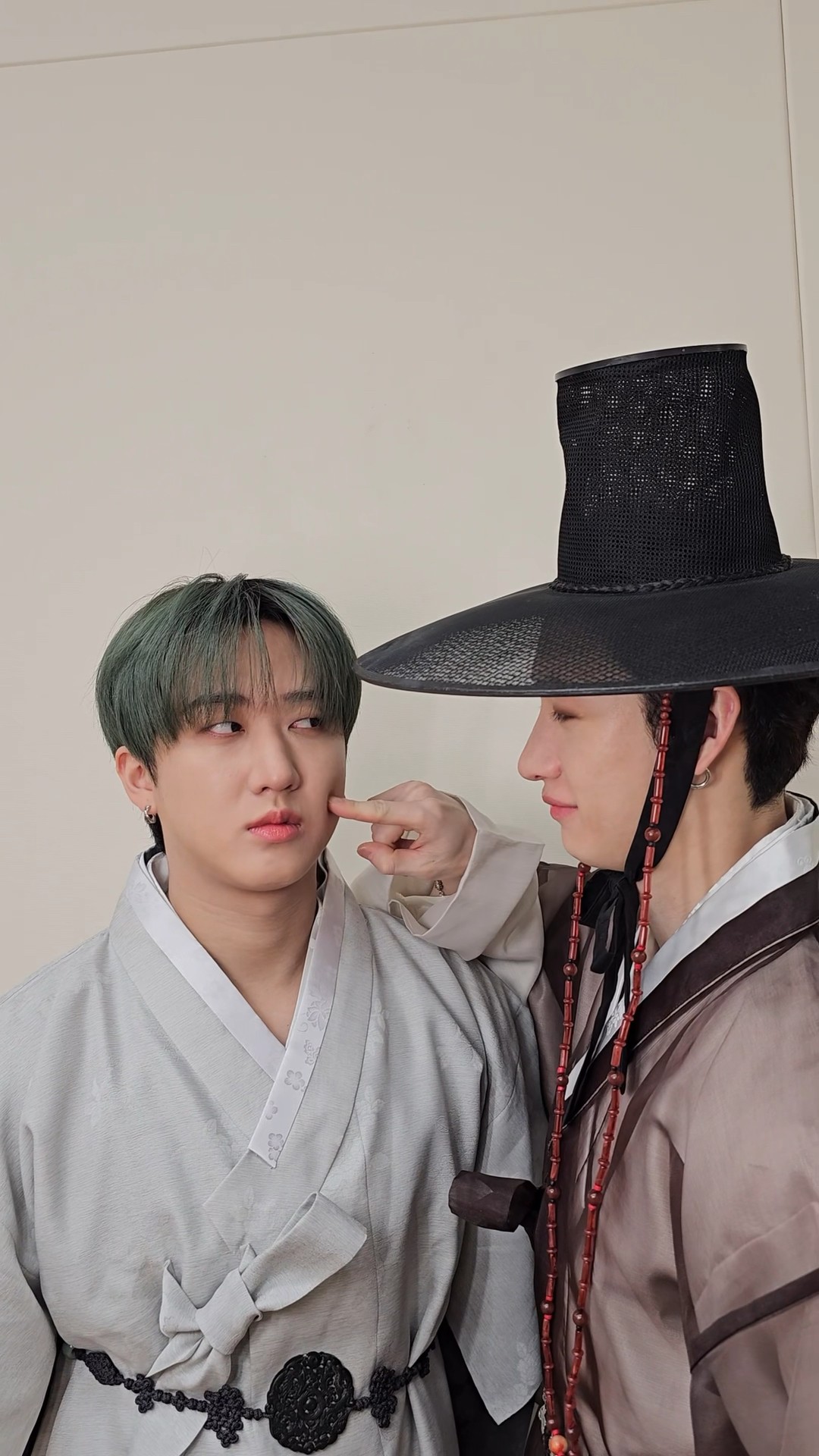 ???? ? ? #StrayKids #스트레이키즈 #방찬 #BangChan #창빈 #Changbin #YouMakeStrayKidsStay
