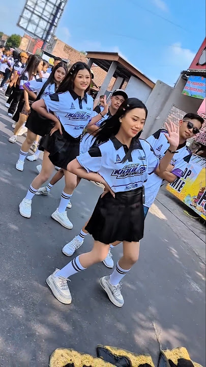 Lagu Aku Suka Nonton Sound Horeg Viral #soundhoreg #viral #karnavalsoundhoreg #dance