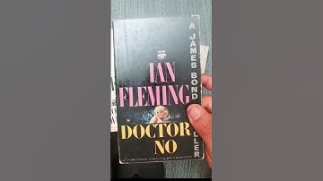 Ian fleming, James Bond, fun collection of Signet Vintage Paperbacks!
