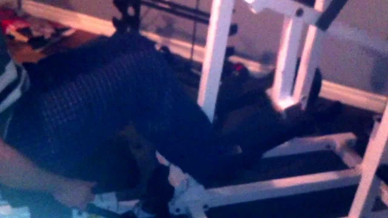 Leg press body solid YouTube