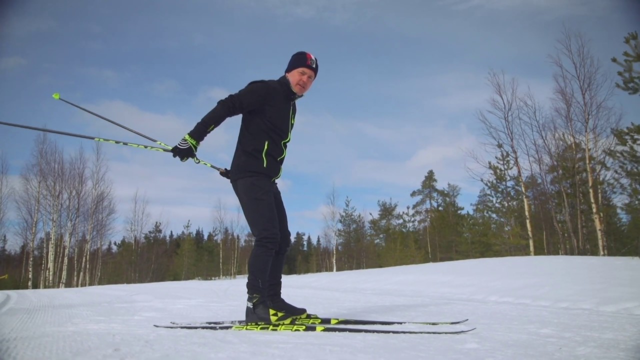 Hiihtokoulu 6 - Tasamaan luistelua Mogren tekniikalla