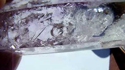 Large - 5 mm - moving bubble in quartz, amethyst - Brandberg, Namibia