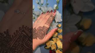 kaise lgi mehndi design #viralshort #mehndi #viralshort #mehndi #hennadesign #ytshorts #mehndi #view
