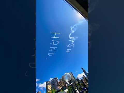 Видео: Что означает Skywriting?