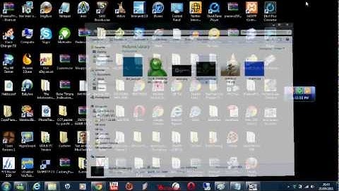 Windows 7 Desktop problem (black background)