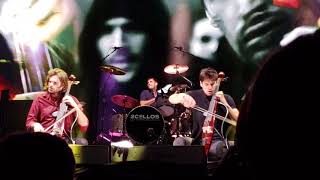 Eye of the tiger, 2 cellos Resimi