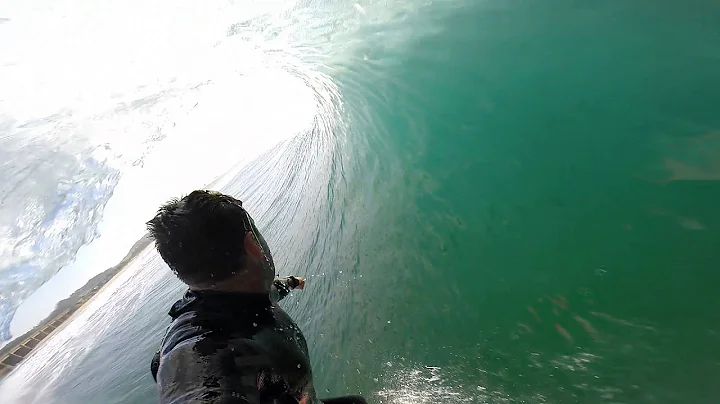 Russell Sadler - GoPro hand help barrel - Clip 3 o...