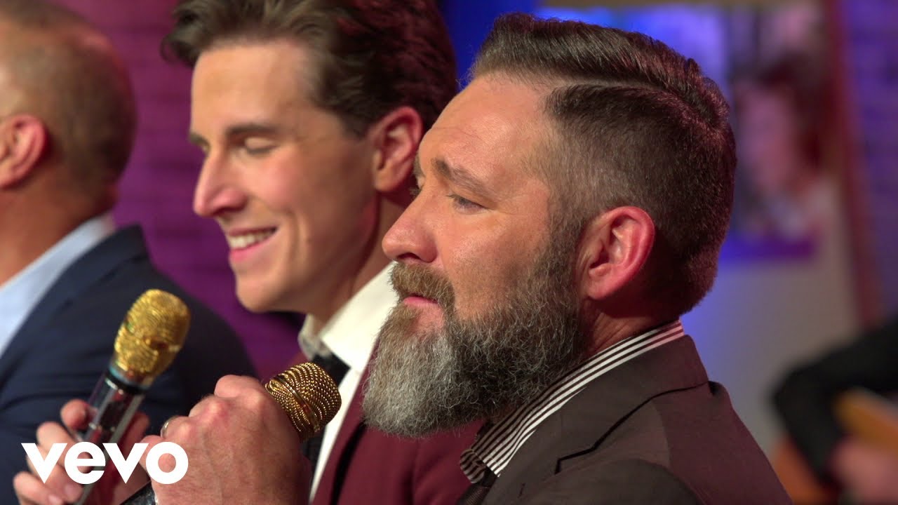 Ernie Haase & Signature Sound - Gaither Medley Ernie Haase & Signature Sound - Gaither Medley