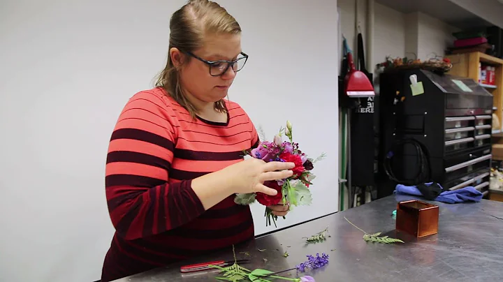 Floral Design with Lesleighan Cravens