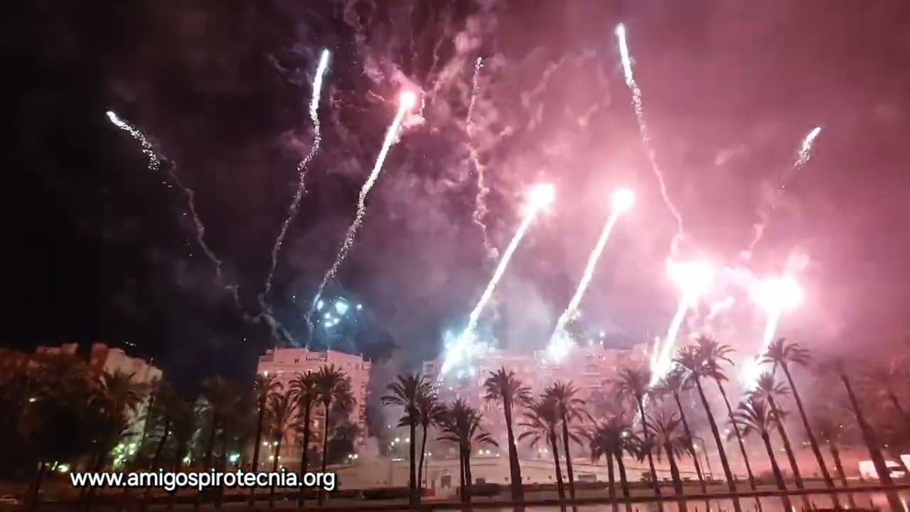 Castillo Fuegos Artificiales Exaltación  Fallera Infantuil 2026 Pirotecnia Dragon