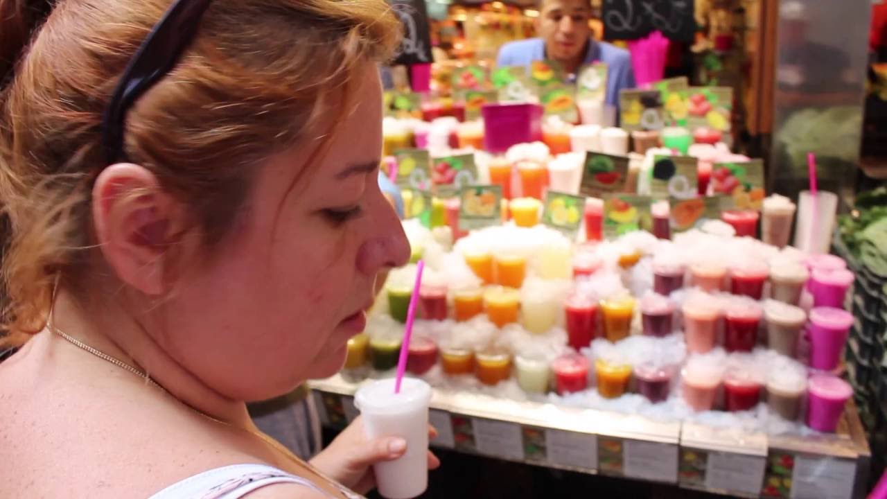 Smoothie à la Boqueria de Barcelone / Barcelona / Street Food YouTube