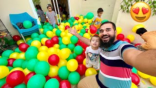 900 balloons phula dye hum ne chat pe 🎈😂 chota beta bhi agaya video me