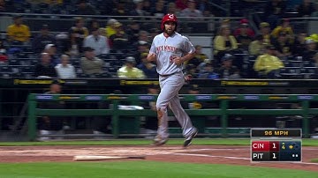 CIN@PIT: Suarez lines an RBI single to center field