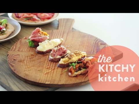 Video: Crostini With Baked Chili And Mozzarella