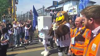 THE LADS ARRIVING AT THE HAWTHORNS WBA v SOUTHAMPTON